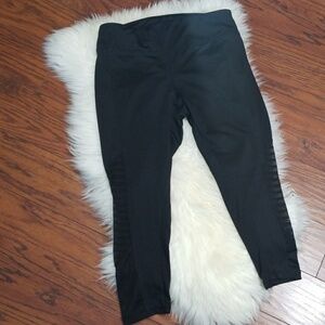 Take A Walk Cut out Athletic Capris